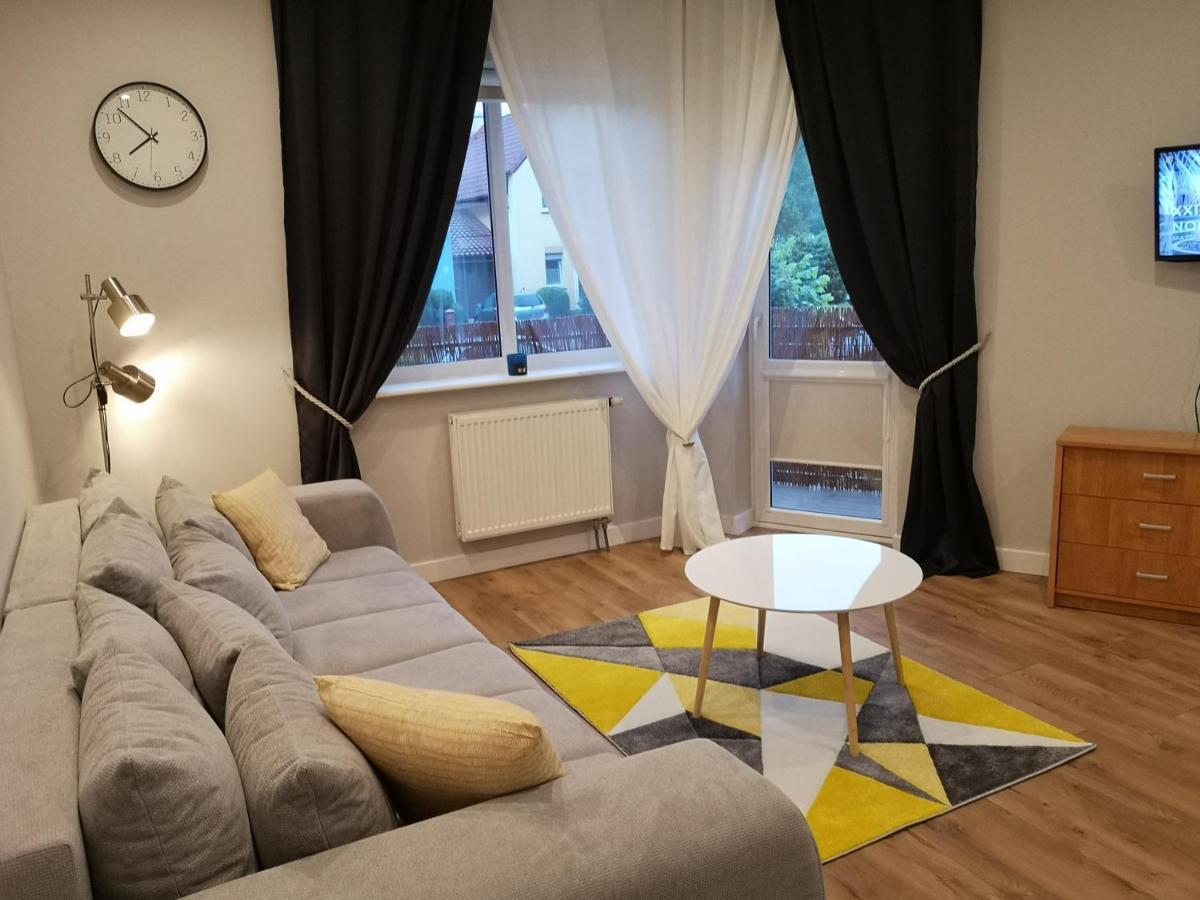 Green Yew Apartment Жельона Гора Екстериор снимка